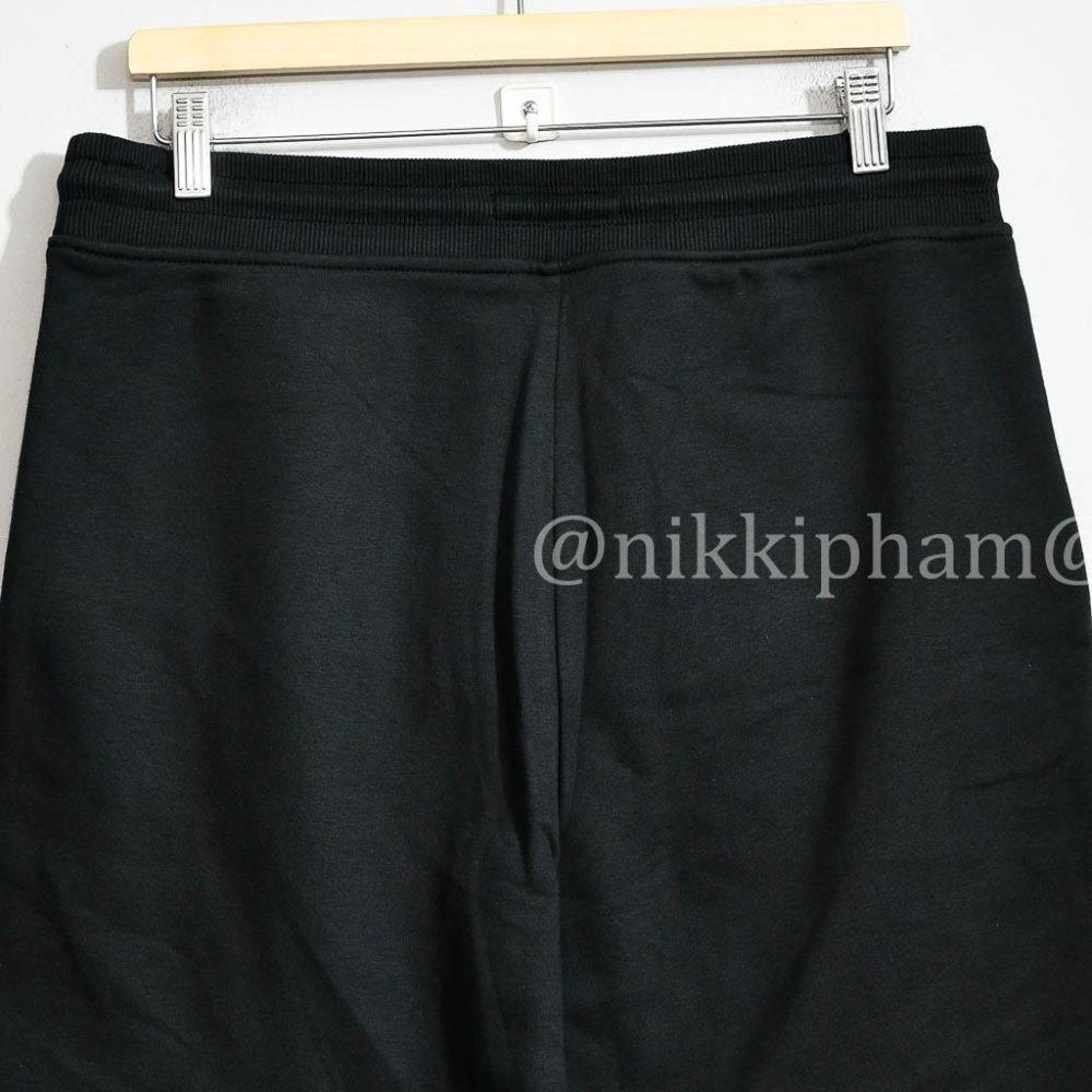Tommy Hilfiger Fleece Men Veritcal short Black color . - Picture 5 of 5